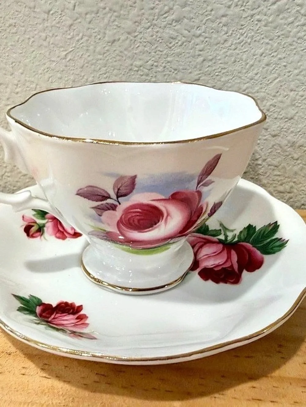 Vintage Royal Albert Teacup & Saucer Set Rose Floral Motif England Bone China Wi